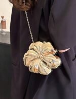 Gold flower 🌸 cross body bag - Image 2