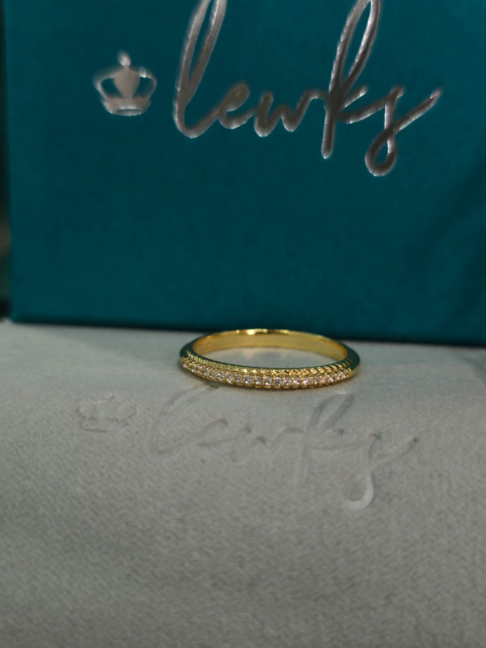 Idona Idona - Image 1