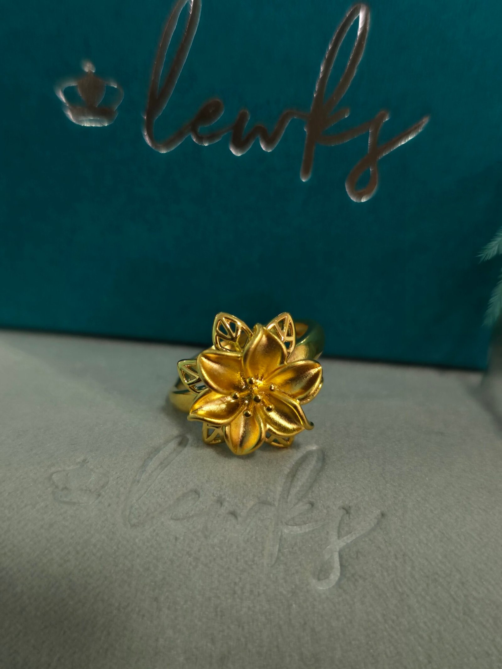 Zariah Zariah - Image 1